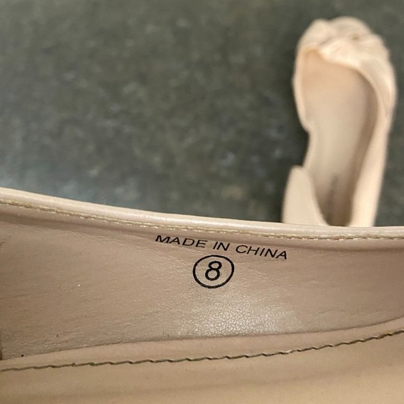 Call It Spring Bow Wedges - Size 8 - Picture 7 of 12